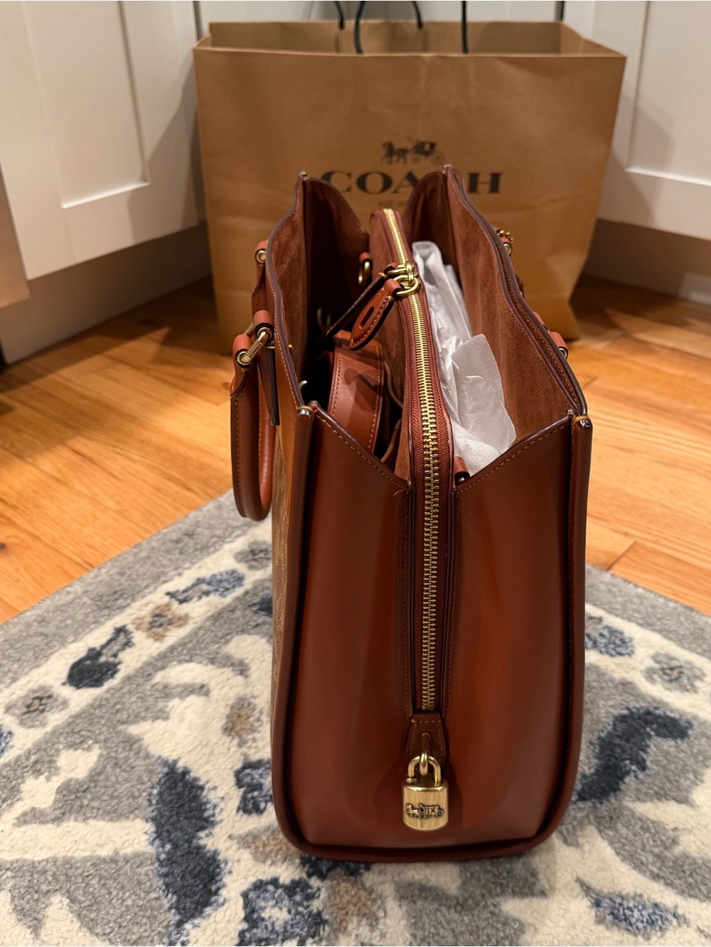 COACH BROOKE CARRYALL “LIKE NEW” - Picture 9 of 13